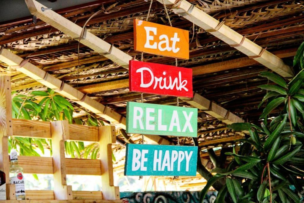 Vitamin Sea Hostel Innディックウェラ エクステリア 写真