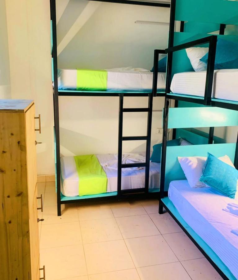Vitamin Sea Hostel Innディックウェラ エクステリア 写真